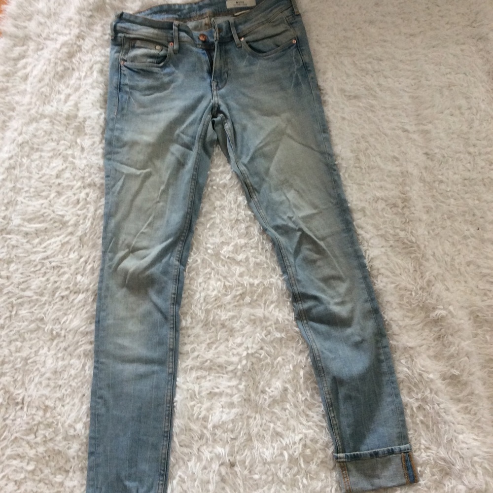 Light Wash Jeans